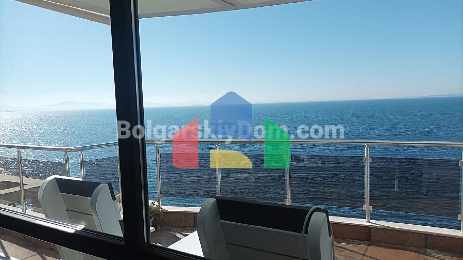 Четырехкомнатная квартира в Адмирал Бич Клаб