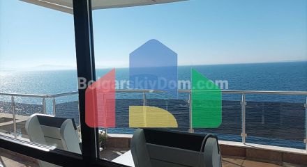 Четырехкомнатная квартира в Адмирал Бич Клаб