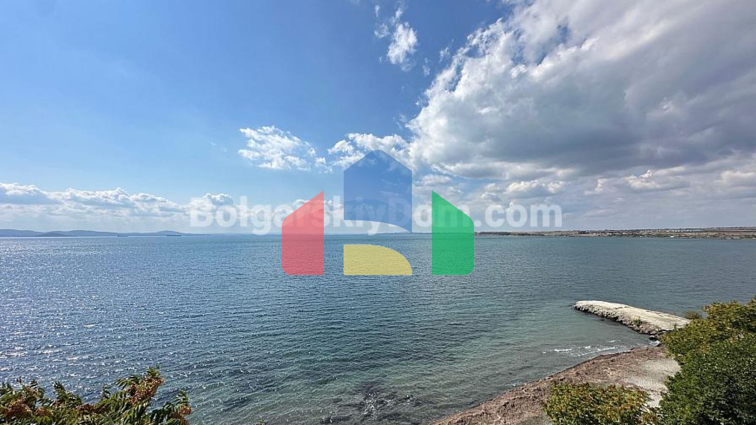 Четырехкомнатная квартира в Адмирал Бич Клаб