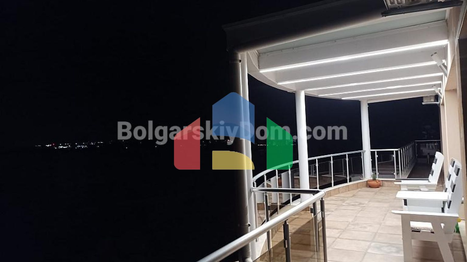 Четырехкомнатная квартира в Адмирал Бич Клаб