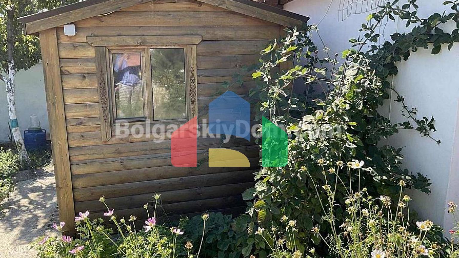 Одноповерховий будинок в Каменар