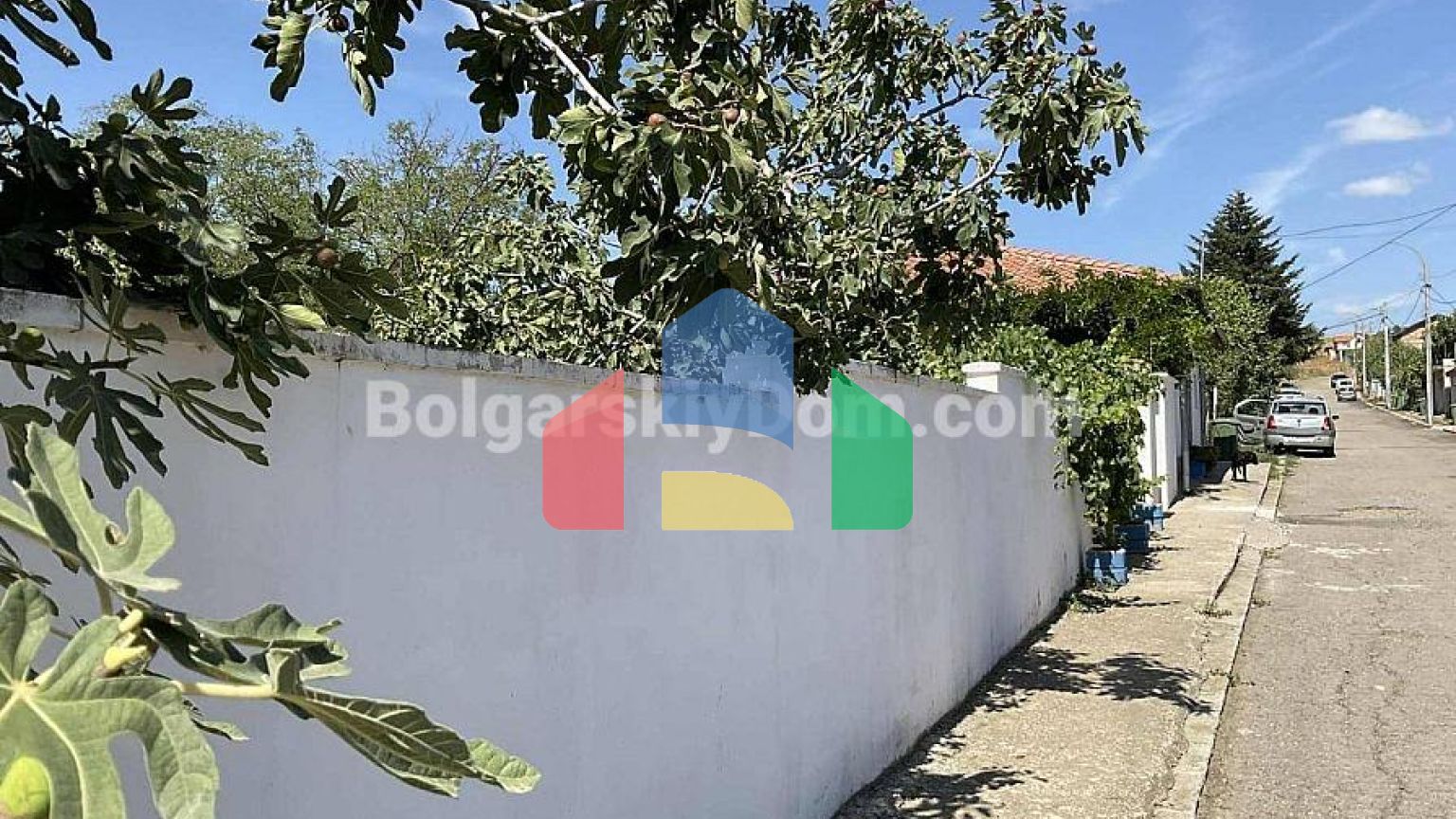 Одноповерховий будинок в Каменар