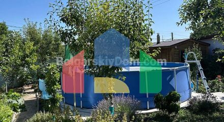 Одноповерховий будинок в Каменар