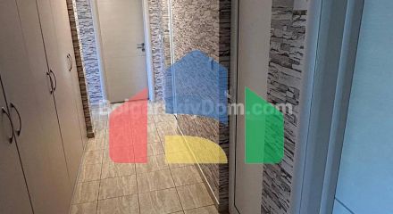 Одноповерховий будинок в Каменар