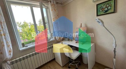 Одноповерховий будинок в Каменар