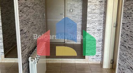 Одноповерховий будинок в Каменар