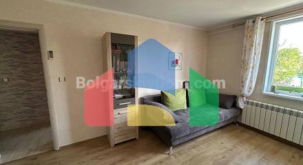 Одноповерховий будинок в Каменар