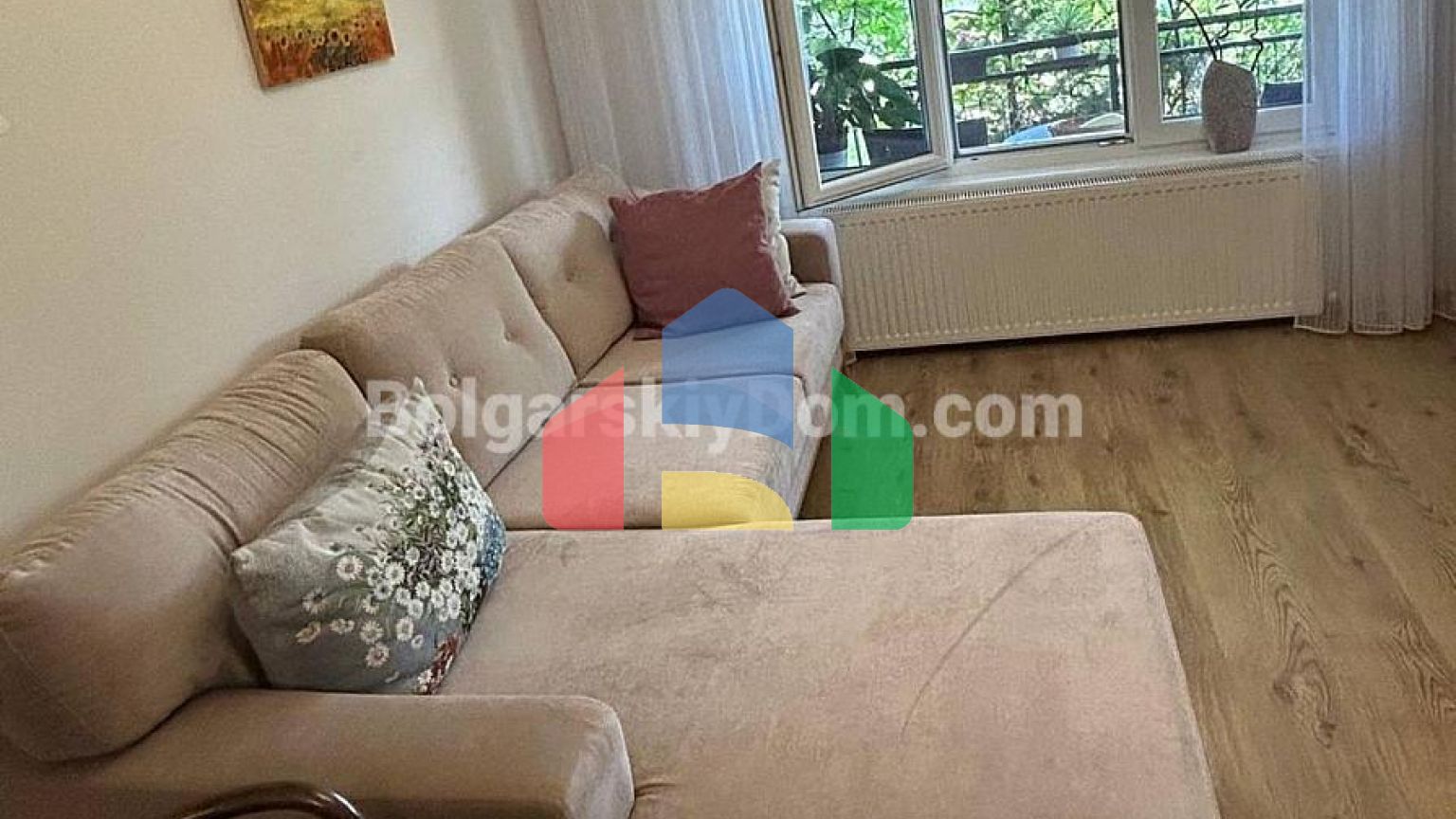 Одноповерховий будинок в Каменар