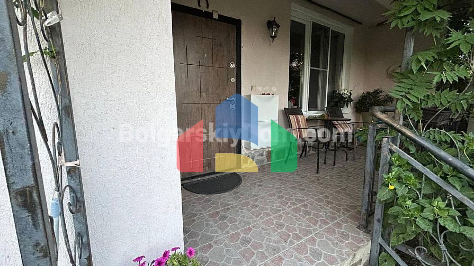 Одноповерховий будинок в Каменар