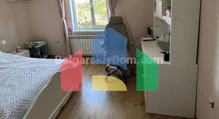 Одноповерховий будинок в Каменар