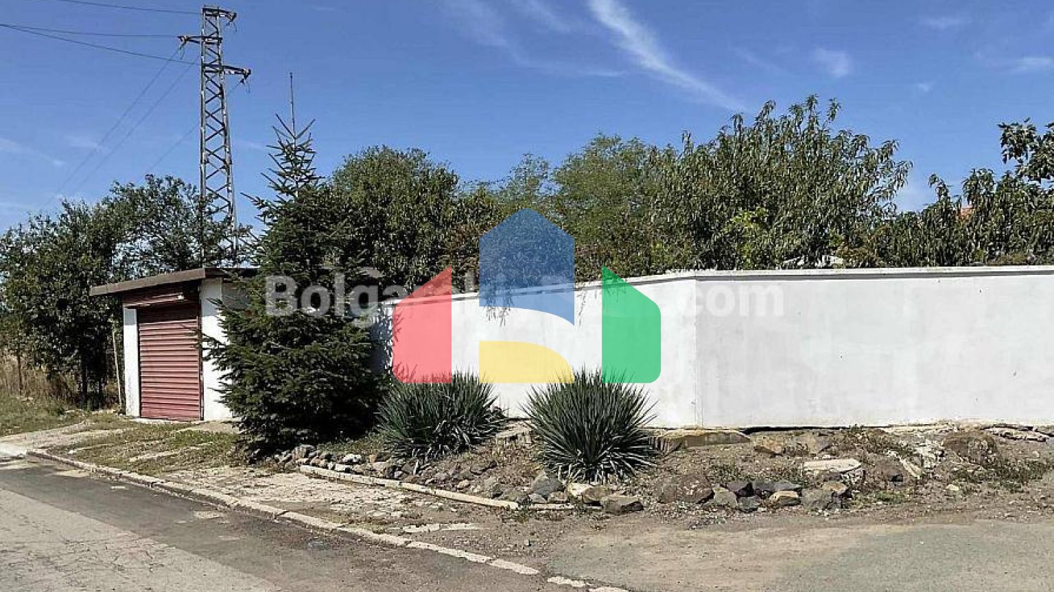 Одноповерховий будинок в Каменар