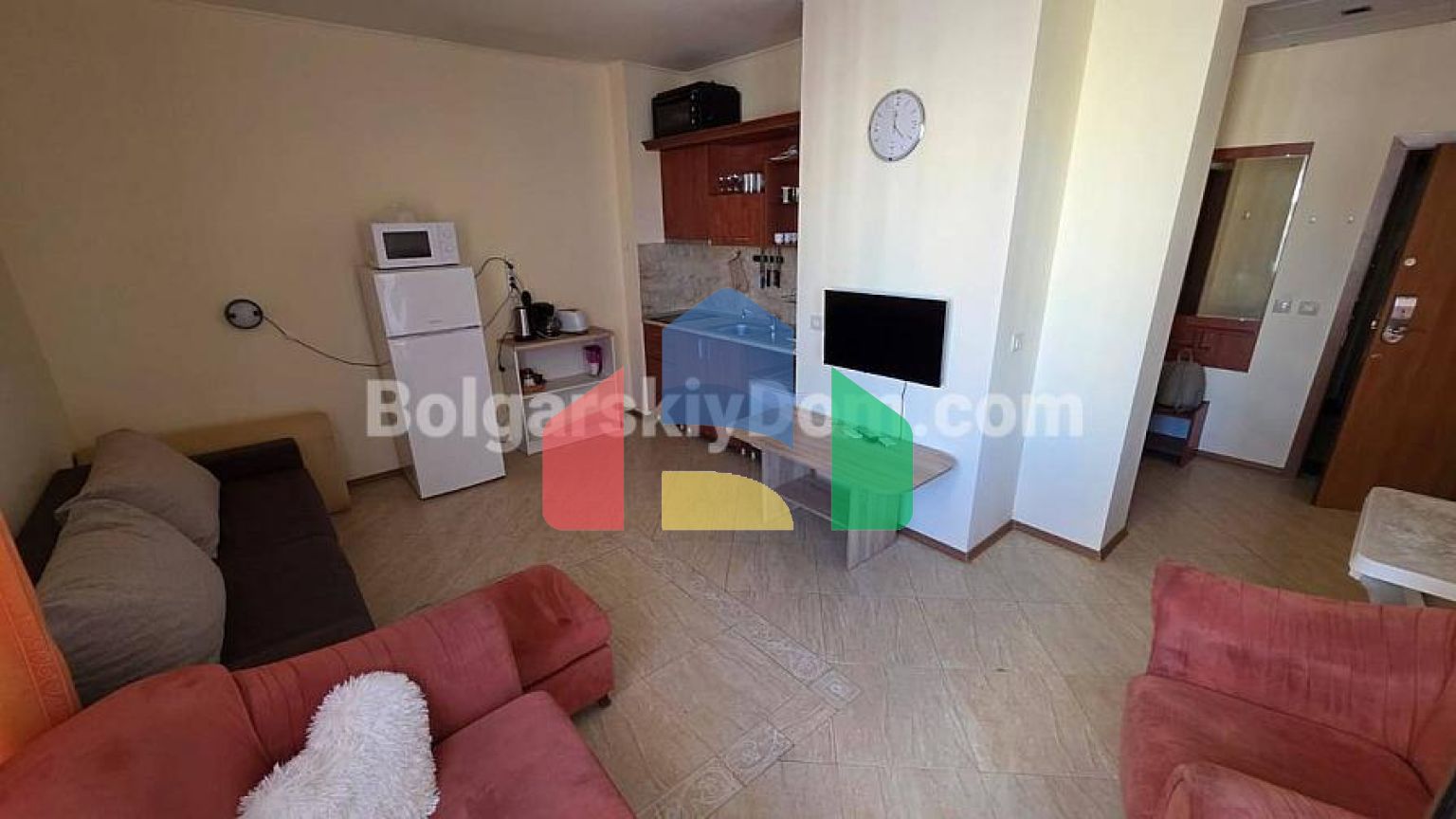 Одноповерховий будинок в Каменар