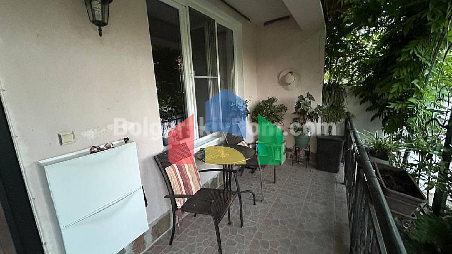 Одноповерховий будинок в Каменар