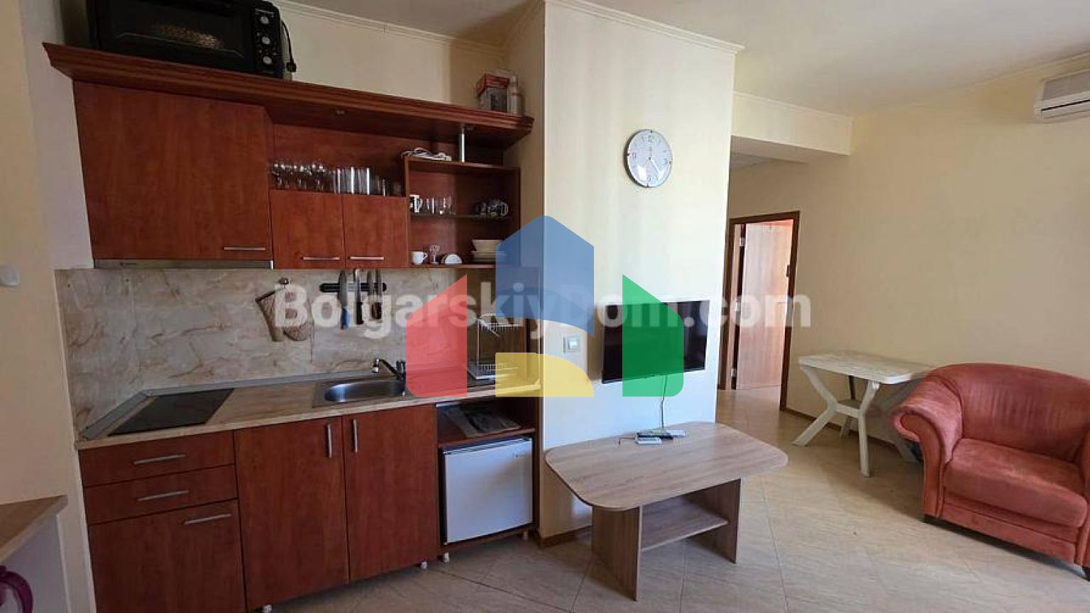 Одноповерховий будинок в Каменар