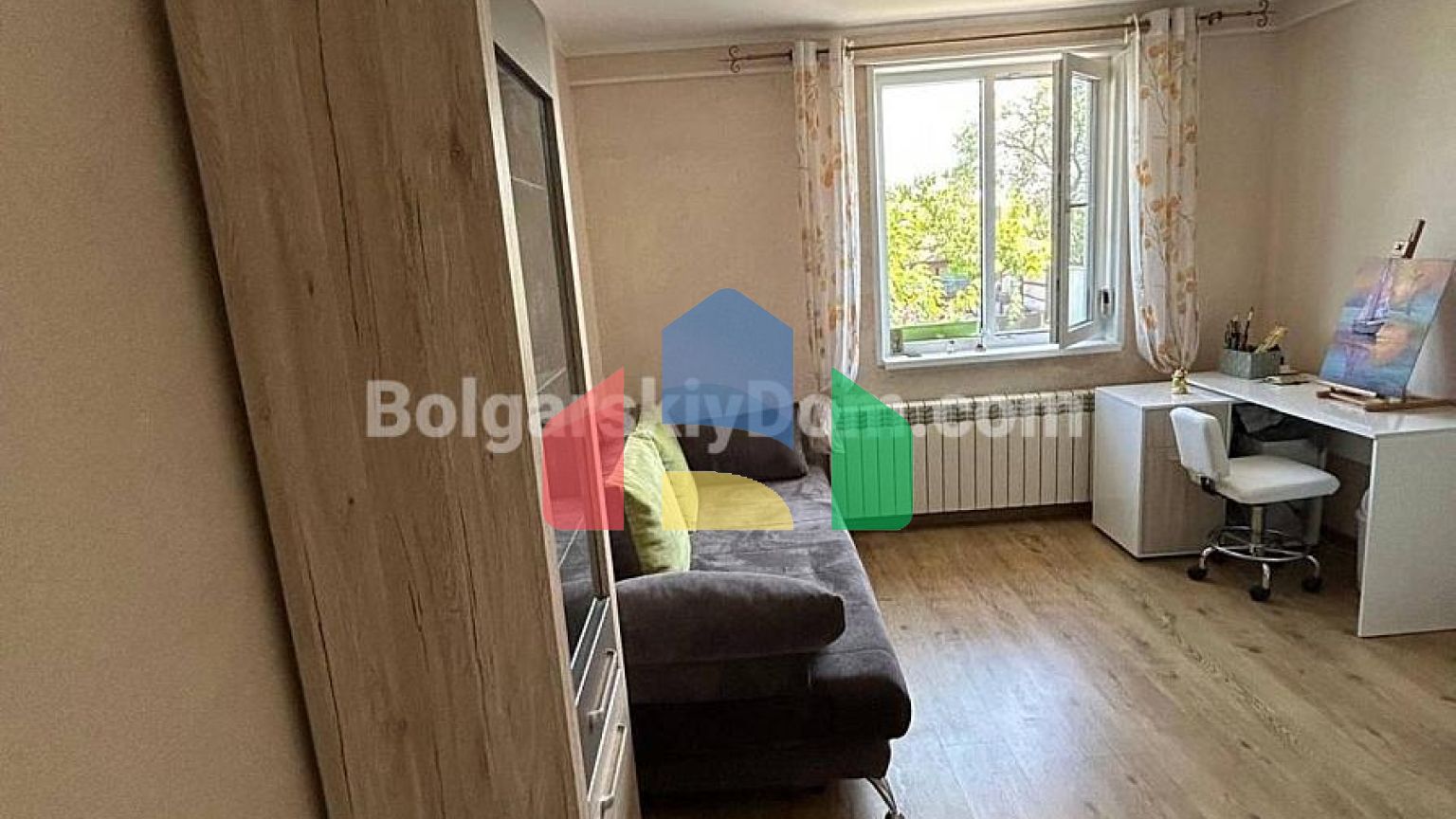 Одноповерховий будинок в Каменар