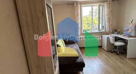 Одноповерховий будинок в Каменар