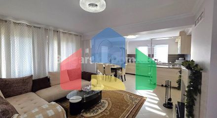 Будинок в Вікторія Хілл