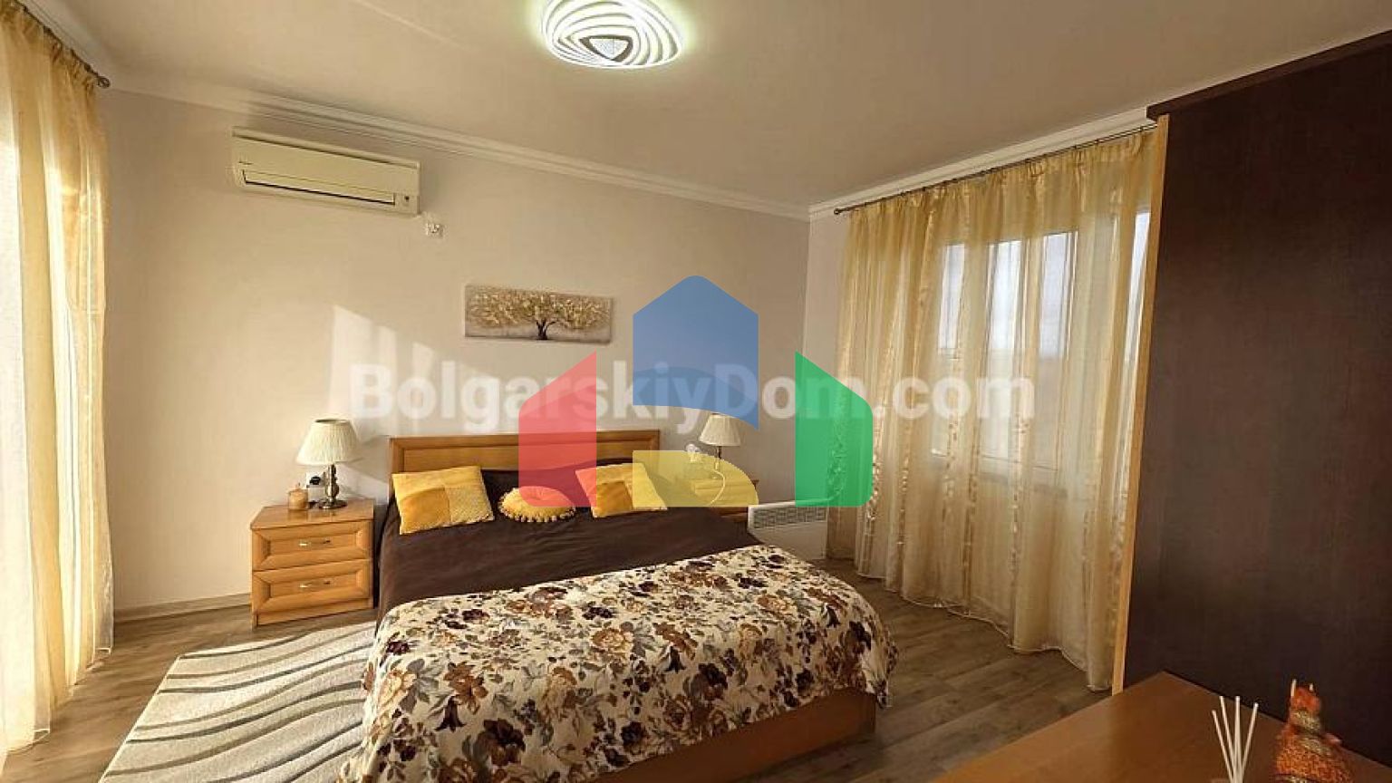 Будинок в Вікторія Хілл