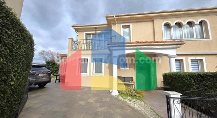 Будинок в Вікторія Хілл