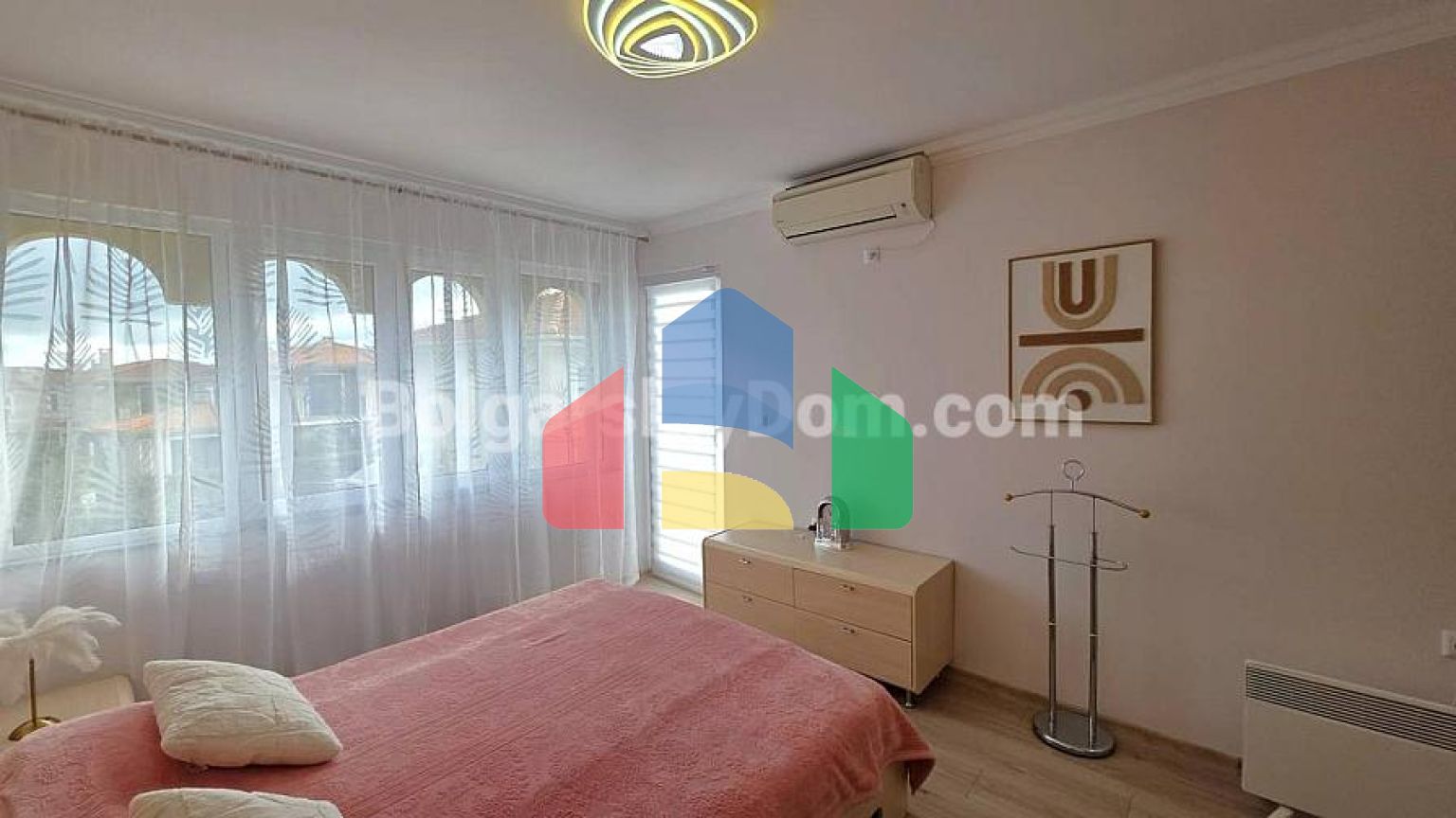 Будинок в Вікторія Хілл