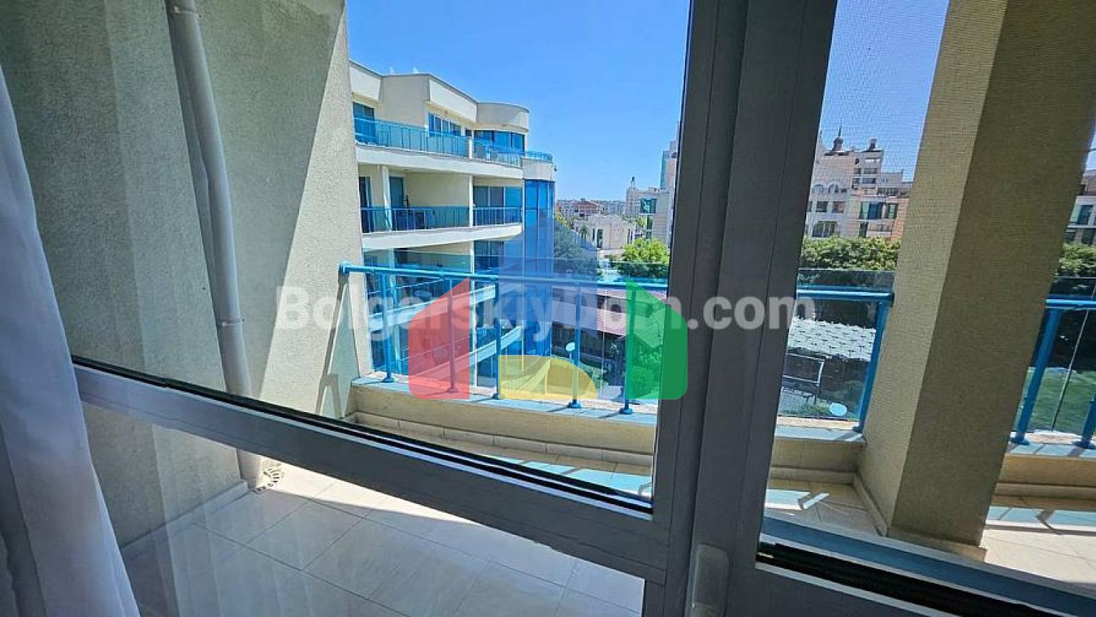 Трехкомнатная квартира в Марина Холидей Клуб