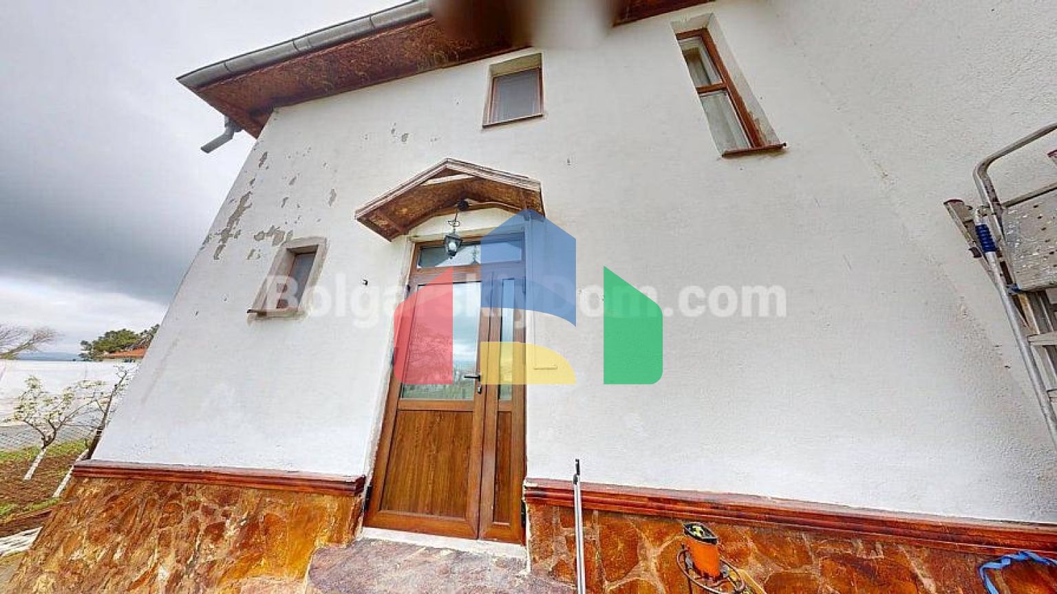 Будинок в Порой