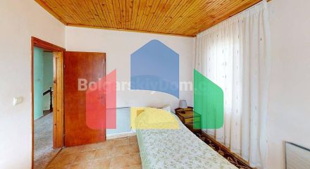 Будинок в Порой