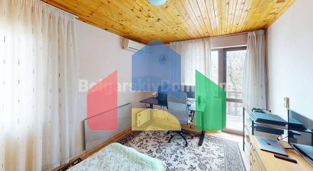 Будинок в Порой