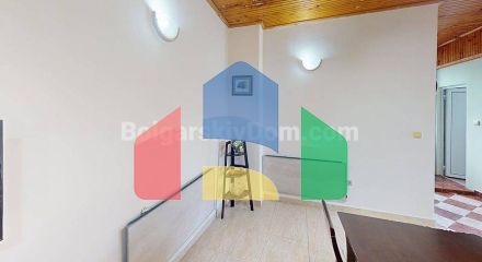 Будинок в Порой