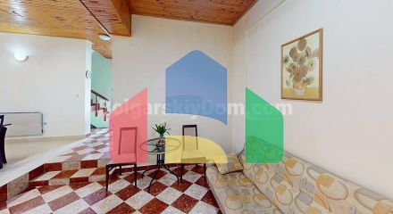 Будинок в Порой