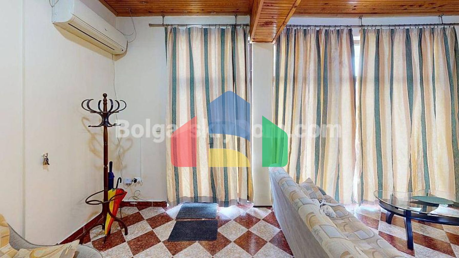 Будинок в Порой