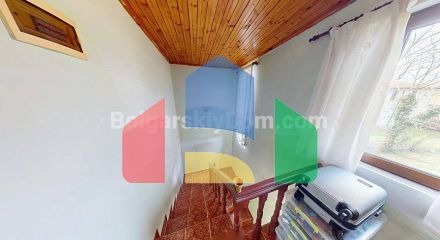 Будинок в Порой