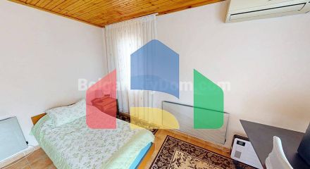 Будинок в Порой