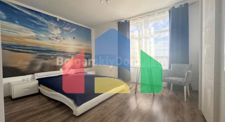 Двухэтажный дом в Каменар