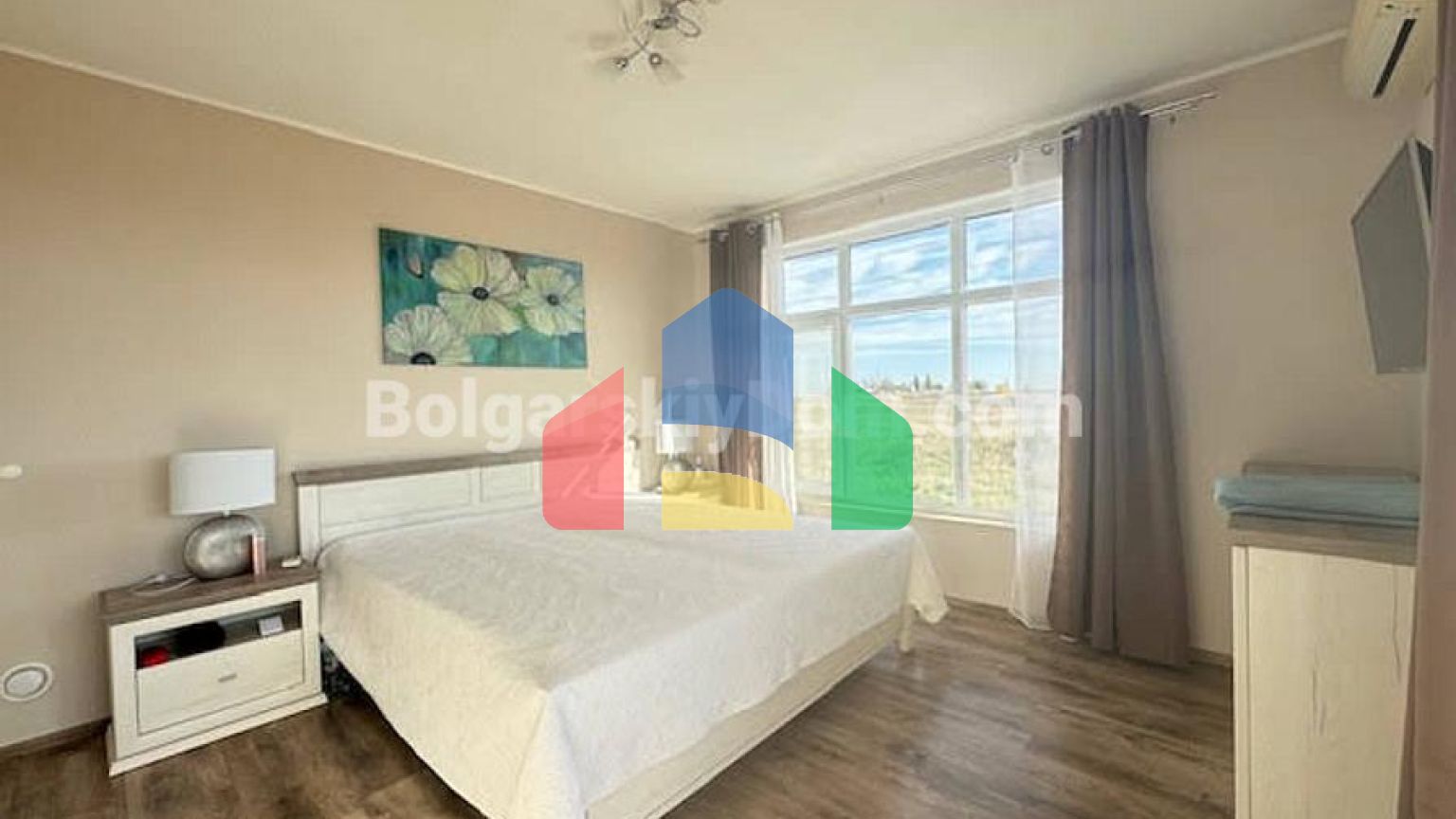 Двоповерховий будинок в Каменар