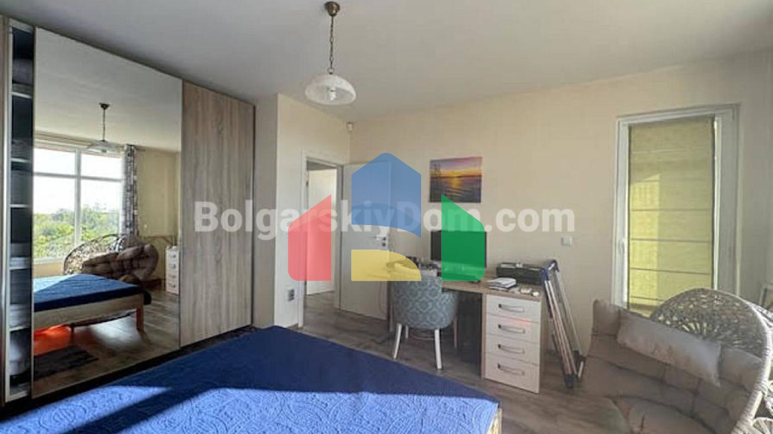 Двоповерховий будинок в Каменар