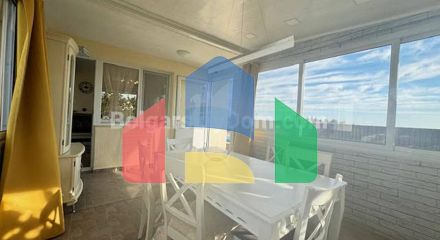 Двоповерховий будинок в Каменар