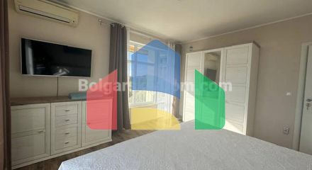 Двоповерховий будинок в Каменар