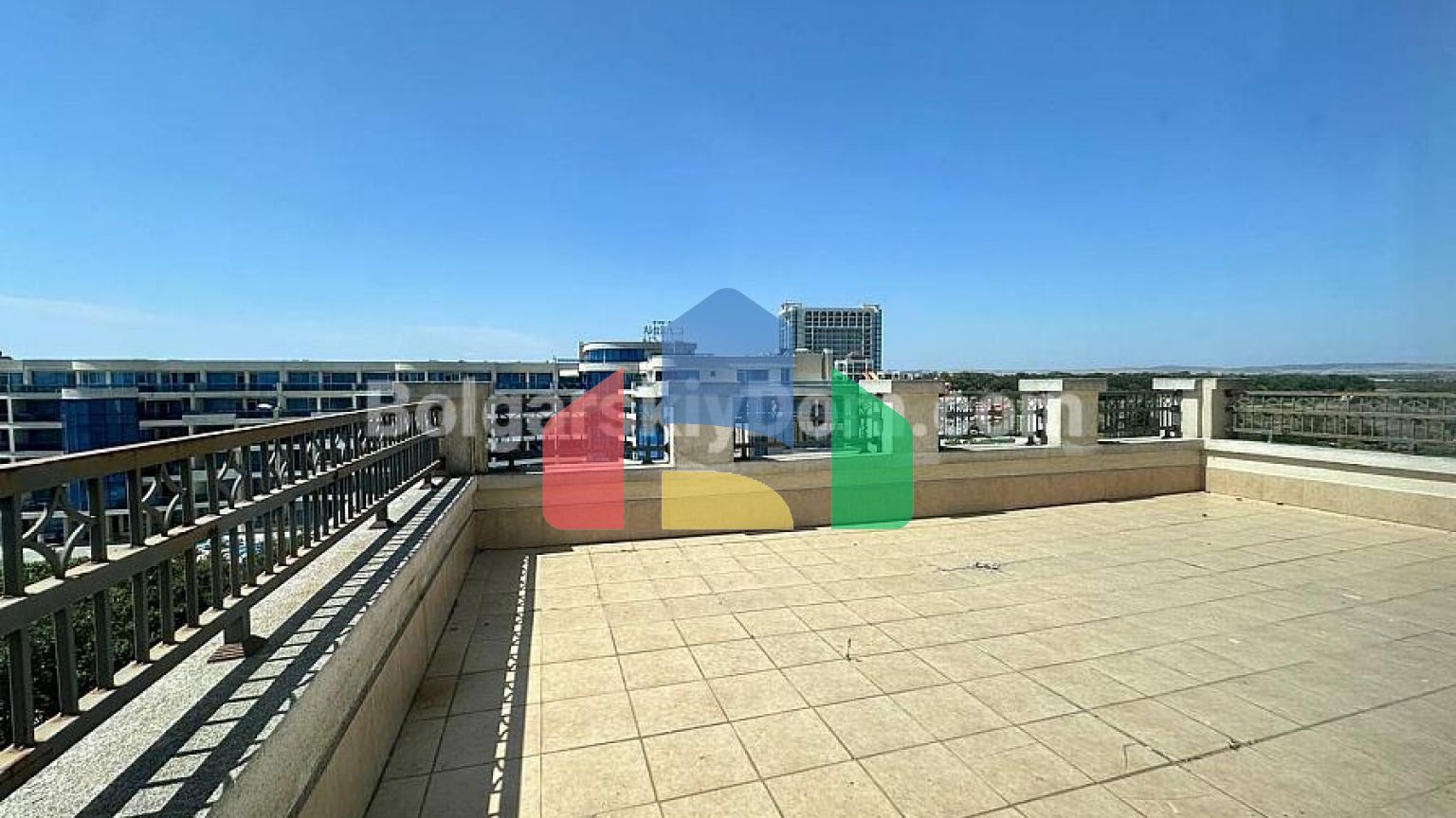 Трехкомнатная квартира в Сансет Резорт