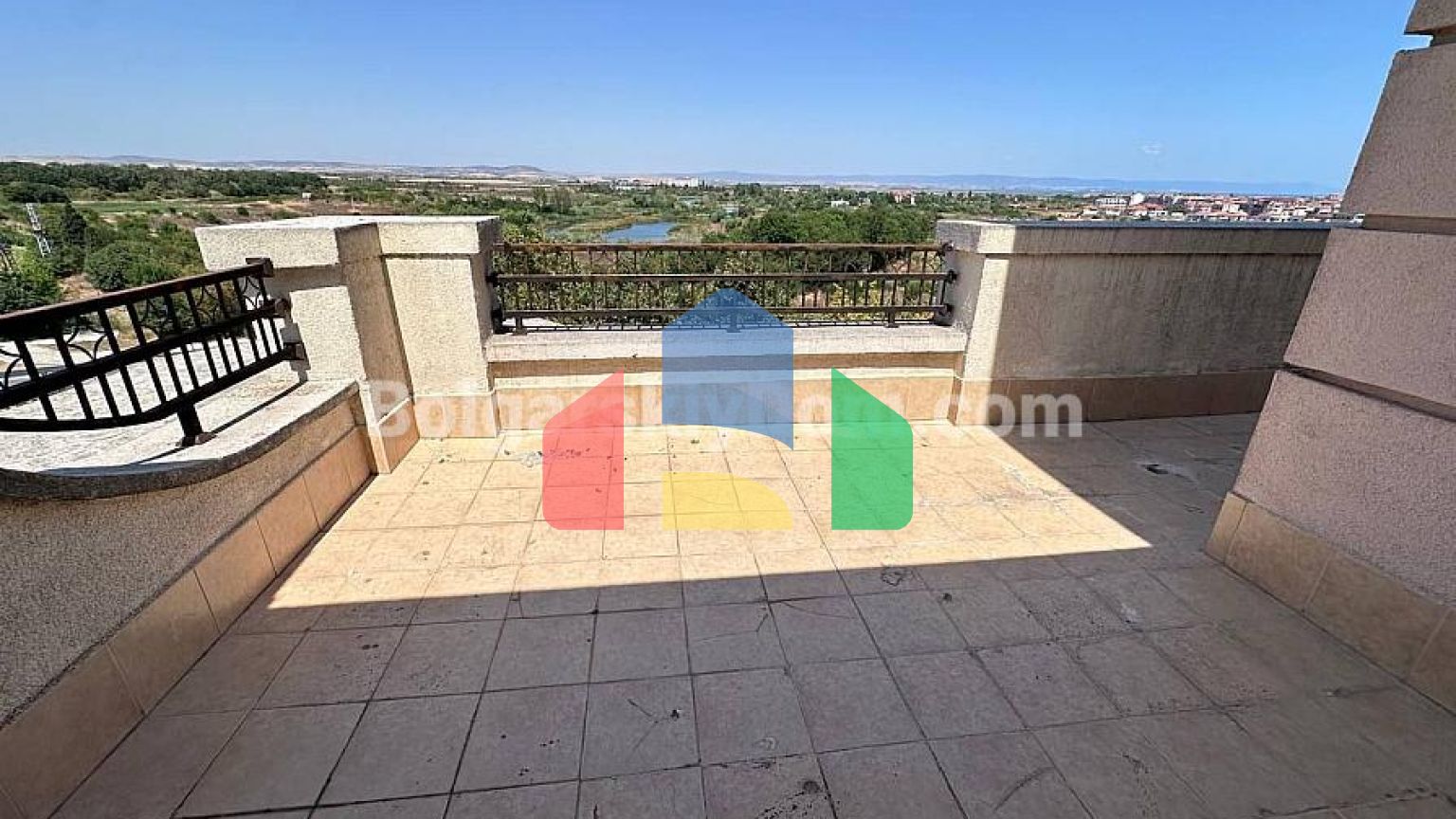 Трехкомнатная квартира в Сансет Резорт