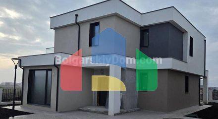 Будинок в Вікторія Парадайс