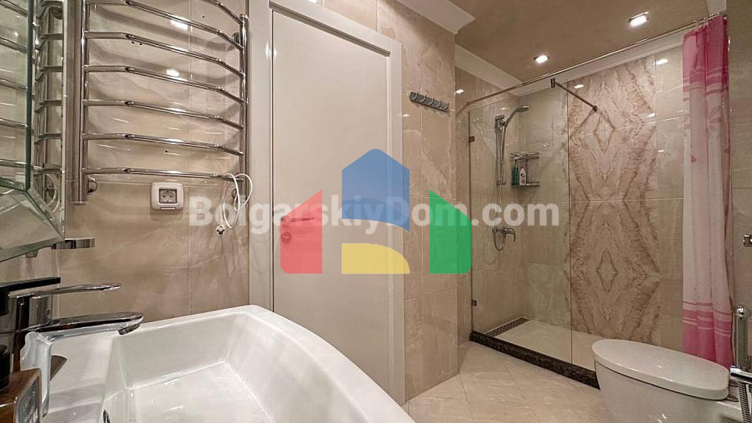 Двухкомнатная квартира в Роуз Гарденс Бутик