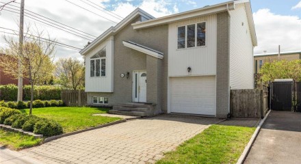 Residential - House - Pointe-aux-Trembles, Canada - Canada