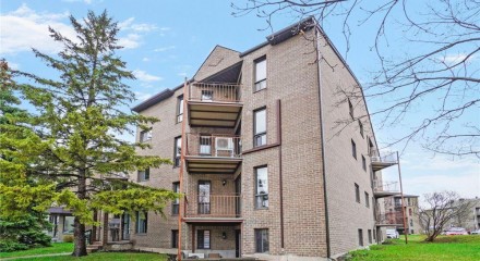 Residential - Condo/Apartment - Pointe-aux-Trembles, Canada - Canada