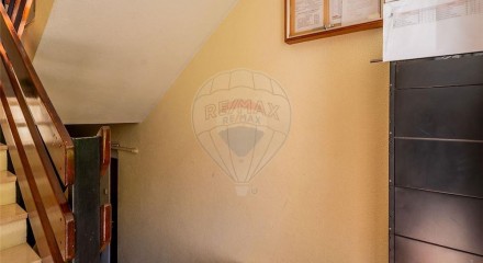 Residential - Condo/Apartment - T2 - Massamá e Monte Abraão, Sintra - PT