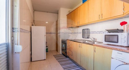 Residential - Condo/Apartment - T2 - Massamá e Monte Abraão, Sintra - PT