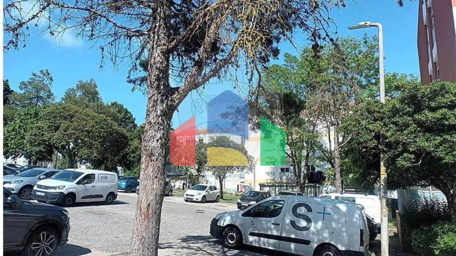 Residential - Condo/Apartment - T2 - Massamá e Monte Abraão, Sintra - PT