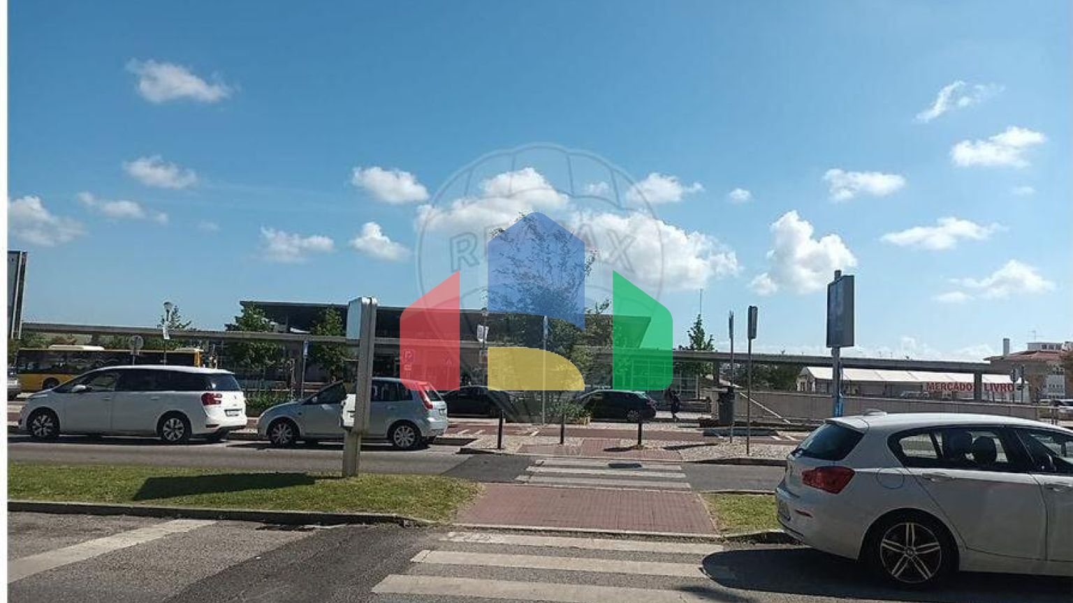 Residential - Condo/Apartment - T2 - Massamá e Monte Abraão, Sintra - PT