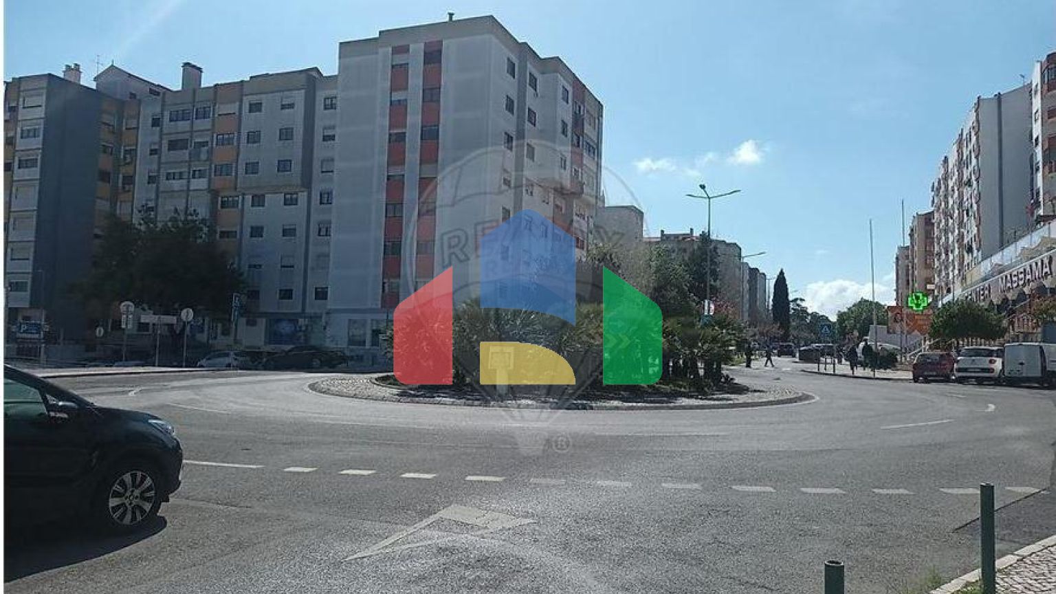 Residential - Condo/Apartment - T2 - Massamá e Monte Abraão, Sintra - PT