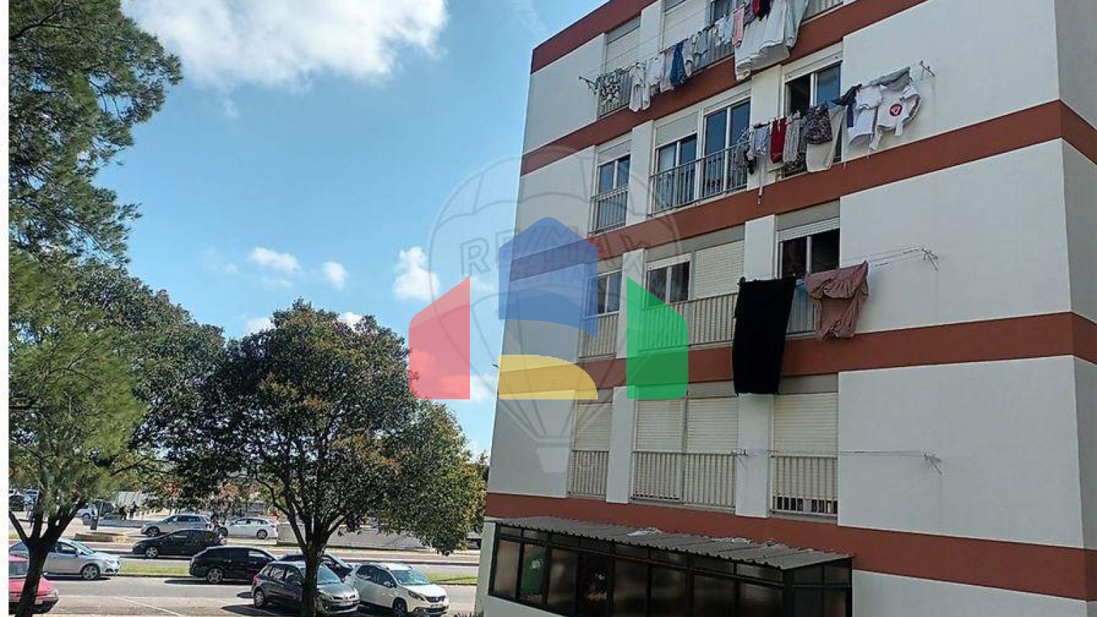 Residential - Condo/Apartment - T2 - Massamá e Monte Abraão, Sintra - PT